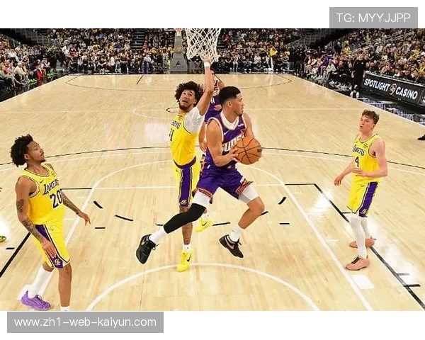 阿伦28分太阳残阵主攻点 湖人防守对位选择存疑 阿伦28分太阳残阵主攻点 湖人防守对位选择存疑